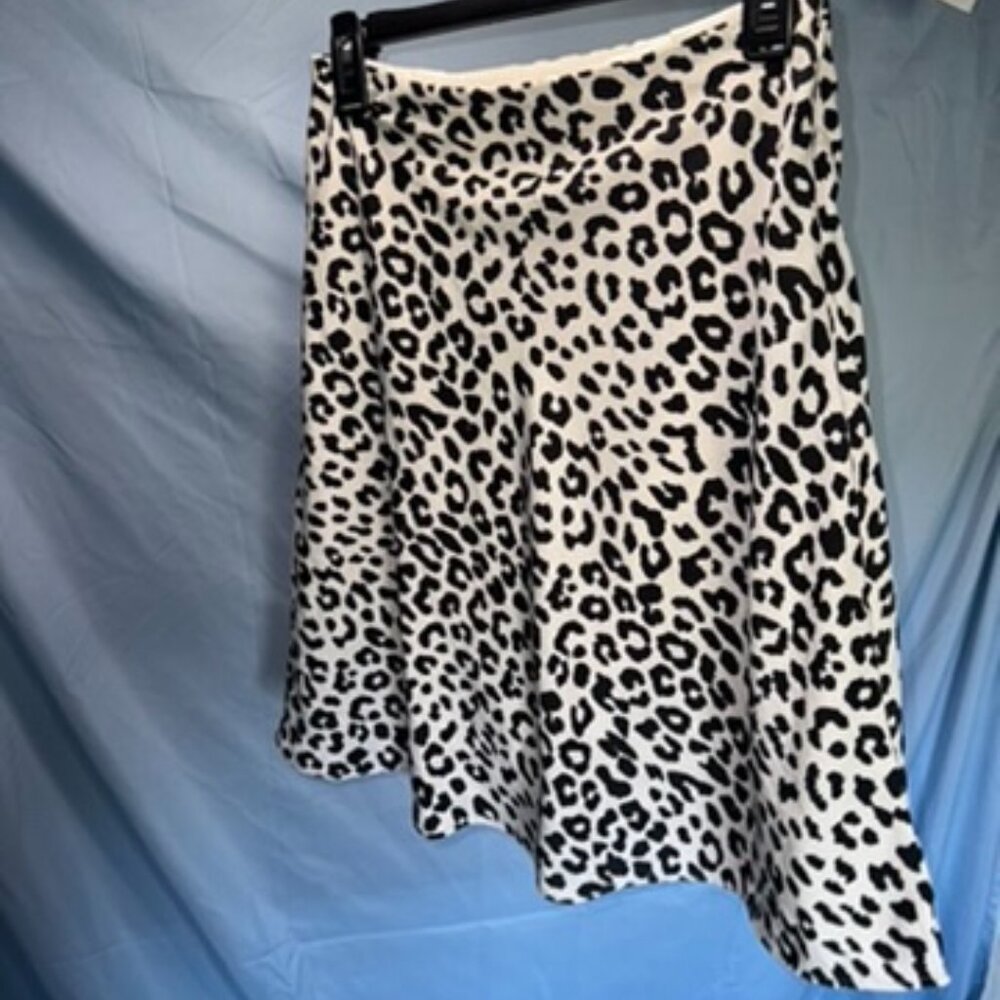 Express Midi B&W Leopard Print Loose-Fit Skirt - image 2
